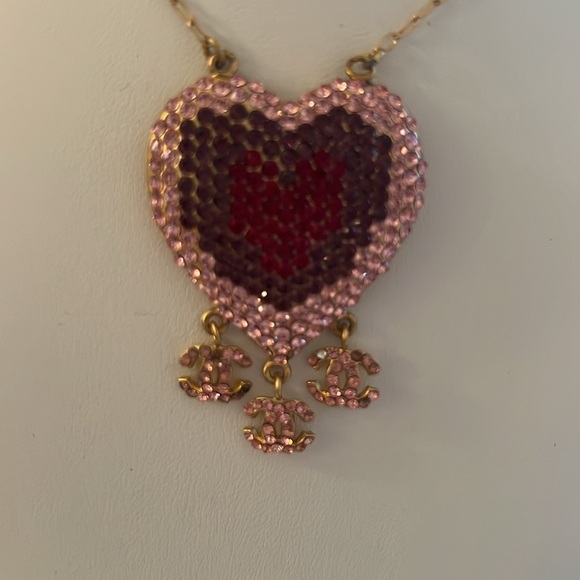 Chanel Pink Heart Pendant Necklace - Picture 3 of 9